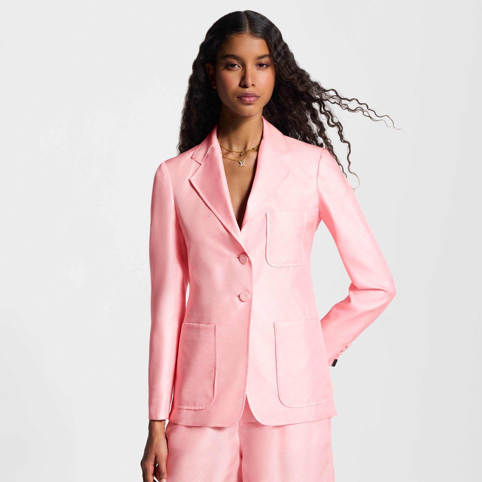 LOUIS VUITTON - COG THE BIG SMOKE (コグザビッグスモーク) 8802-123-704-1 GALAテーラードジャケット レディース ホワイト FREE Monogram Preppy Blazer - Women - Ready-to-Wear | LOUIS VUITTON ®